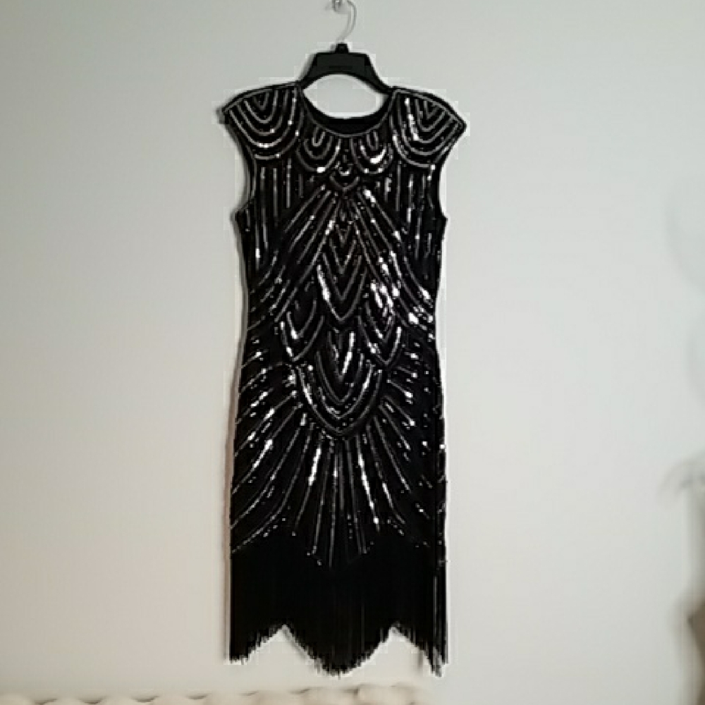 Elegant Black Sequin Dress with Fringes